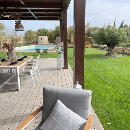 Villa Ferdinand Grove Siġġiewi